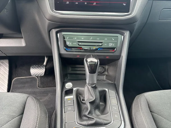 VOLKSWAGEN Tiguan Allspace Dsl (2023) — foto 3 van 24