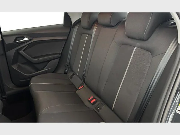 Audi A1 Sportback (2023) — foto 2 van 24