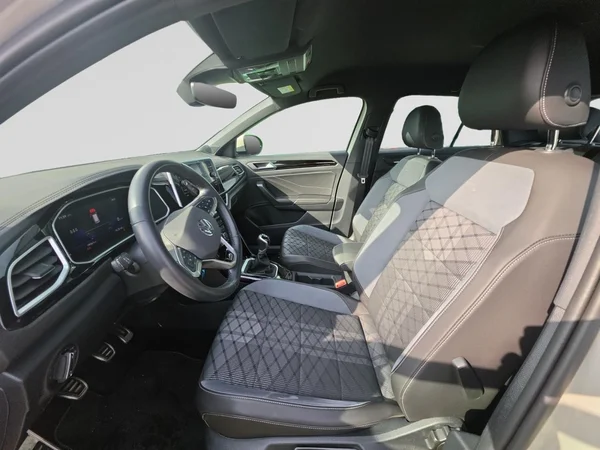 VOLKSWAGEN T-Roc (2024) — foto 22 van 23