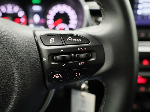 Kia Rio (2023) — foto 7 van 38