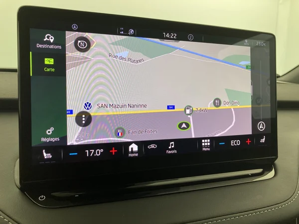 SKODA Enyaq (2022) — foto 4 van 35