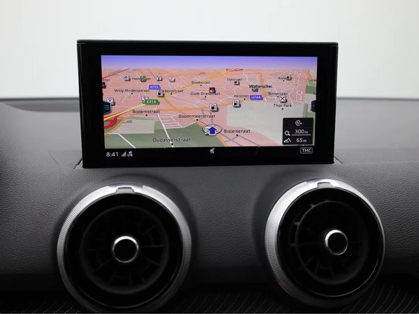 AUDI Q2 (2022) — foto 11 van 22