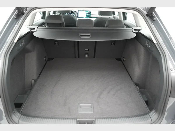 VOLKSWAGEN Golf VIII SW (2025) — foto 15 van 29