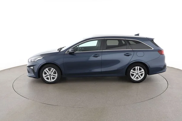Kia cee'd (2021) — foto 9 van 16