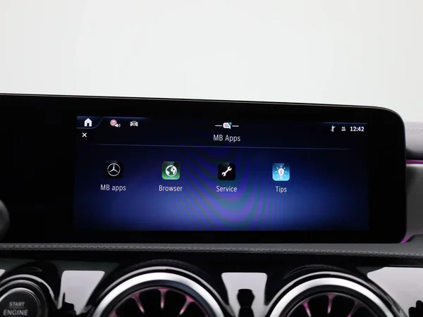 Mercedes-Benz CLA (2025) — foto 19 van 47