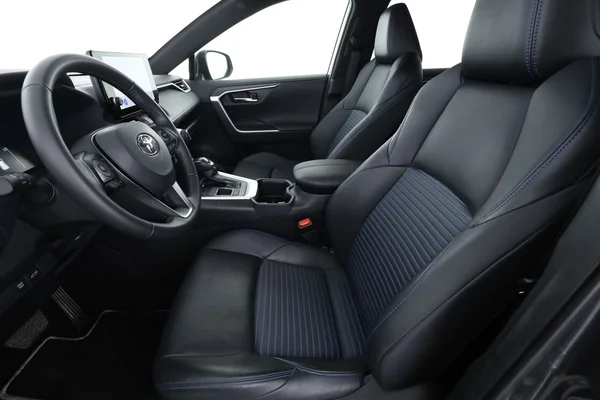 Toyota RAV4 (2023) — foto 16 van 16