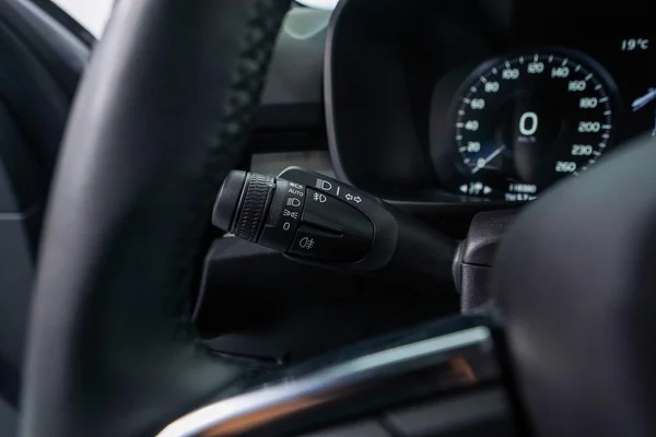 Volvo XC40 PHEV (2022) — foto 16 van 42