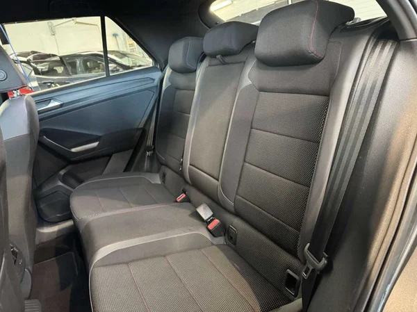 Volkswagen T-Roc (2020) — foto 16 van 17