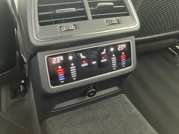 AUDI A6 Avant (2023) — foto 16 van 25