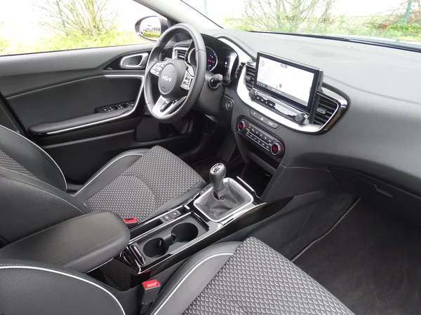 Kia XCeed (2025) — foto 5 van 21