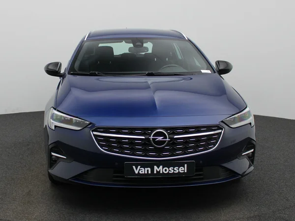 Opel Insignia (2022) — foto 23 van 37