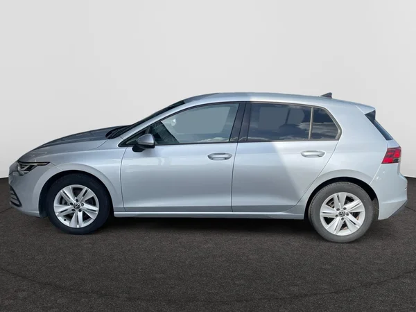 VOLKSWAGEN Golf VIII (2021) — foto 13 van 20