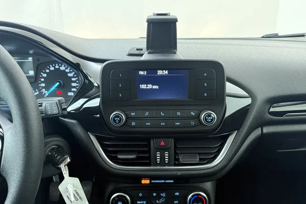 Ford Fiesta (2018) — foto 3 van 22