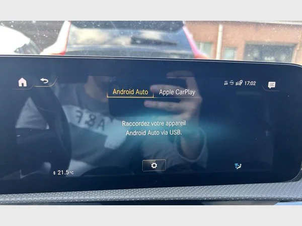 Mercedes-Benz CLA 180 (2021) — foto 15 van 33
