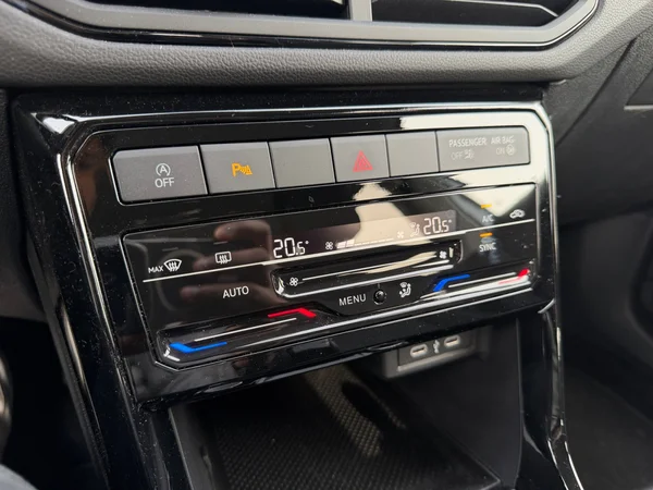 VOLKSWAGEN T-Cross (2025) — foto 9 van 17