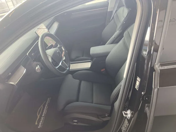 Volvo ES90 — foto 19 van 19