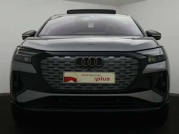 AUDI Q4 Sportback e-tron (2023) — foto 4 van 30