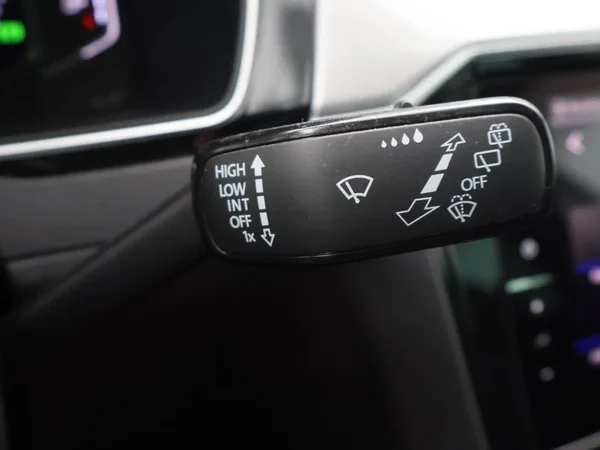 Volkswagen Passat (2022) — foto 6 van 30
