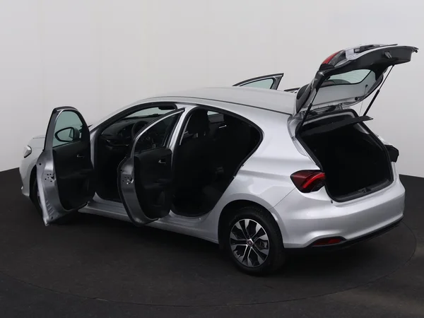 FIAT Tipo (2023) — foto 23 van 24