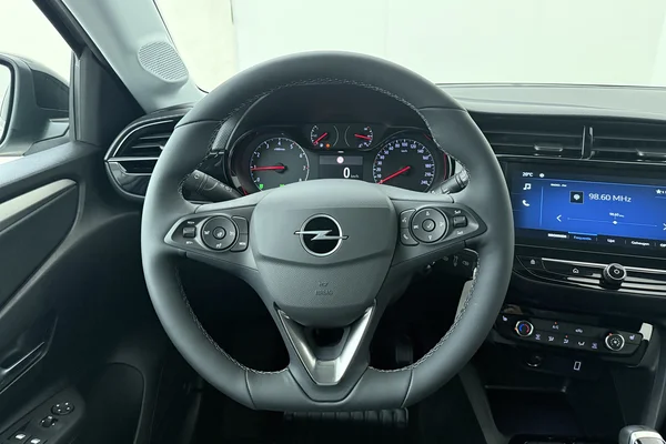 Opel Corsa (2025) — foto 2 van 17