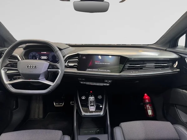 AUDI Q4 e-tron (2025) — foto 8 van 12