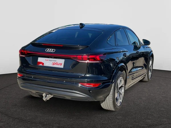 AUDI Q6 Sportback e-tron (2025) — foto 12 van 22