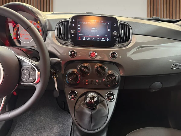 Fiat 500 (2023) — foto 15 van 26
