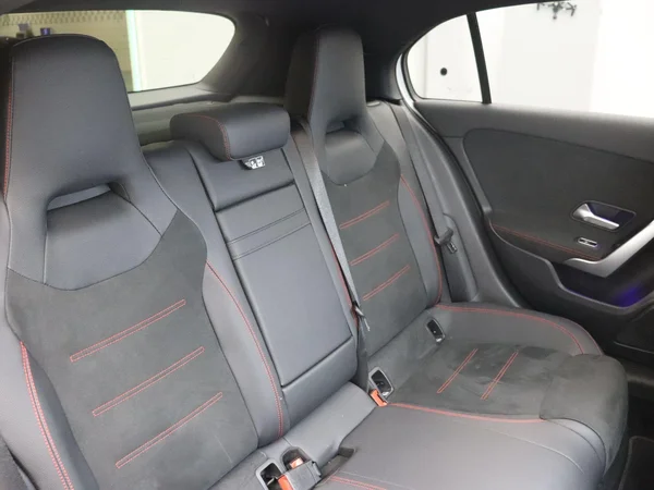 Mercedes-Benz A-Klasse (2025) — foto 18 van 38