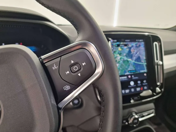 Volvo XC40 — foto 4 van 16