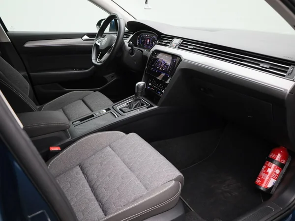 Volkswagen Passat (2022) — foto 31 van 44