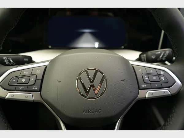 VOLKSWAGEN Golf VIII (2026) — foto 27 van 27