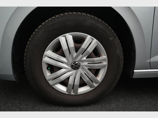 VOLKSWAGEN Polo (2021) — foto 4 van 22