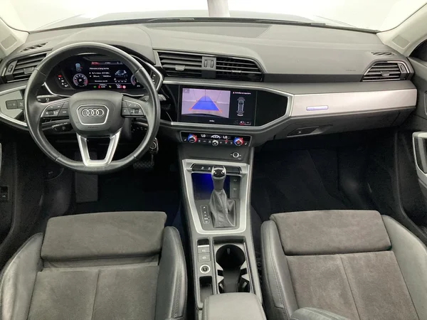 AUDI Q3 (2022) — foto 39 van 39