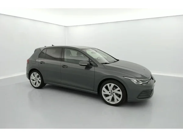 VOLKSWAGEN Golf VIII (2021) — foto 11 van 36