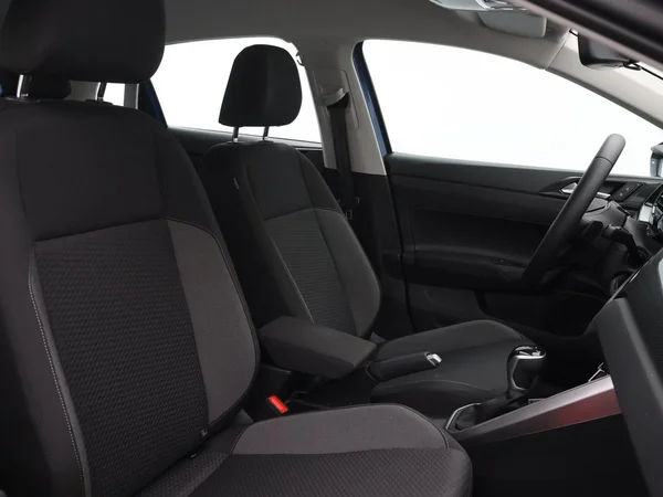 VOLKSWAGEN Polo (2026) — foto 2 van 22