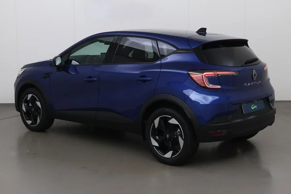 Renault Captur (2025) — foto 10 van 16