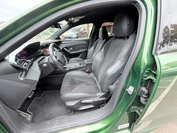 Peugeot 308 (2022) — foto 14 van 16