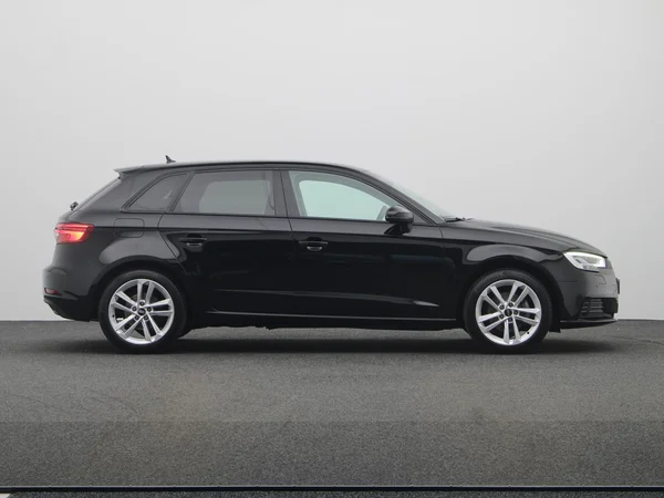 AUDI A3 Sportback (2019) — foto 16 van 18
