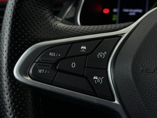 RENAULT Arkana (2022) — foto 9 van 28