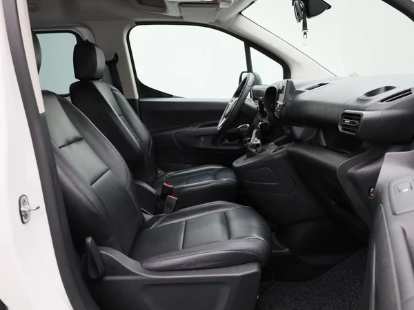 Opel Combo Life (2022) — foto 3 van 35