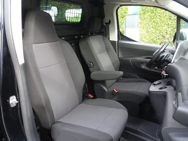 Peugeot Partner (2021) — foto 5 van 25