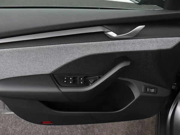 SKODA Octavia Combi (2024) — foto 9 van 18