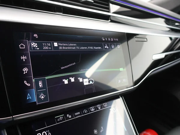 AUDI A8 PHEV (2025) — foto 10 van 27
