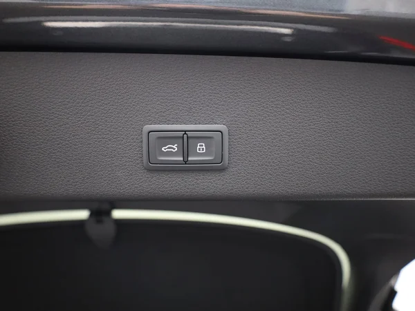 AUDI e-tron Sportback (2023) — foto 14 van 26