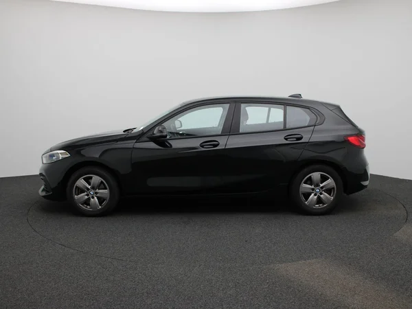 BMW 1 Reeks (2022) — foto 34 van 39