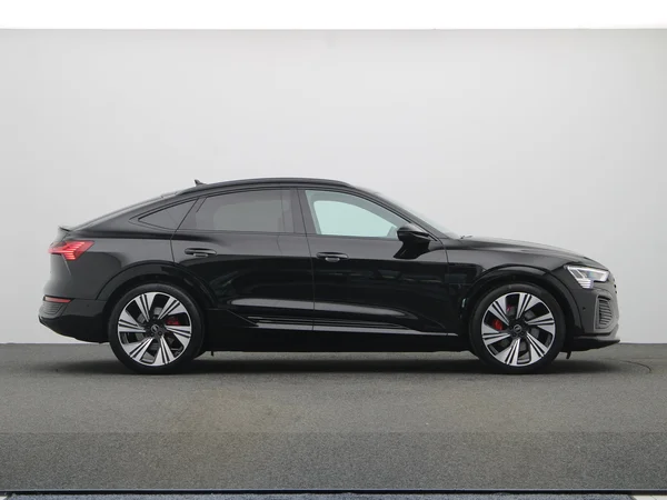 AUDI Q8 e-tron Sportback (2025) — foto 9 van 24