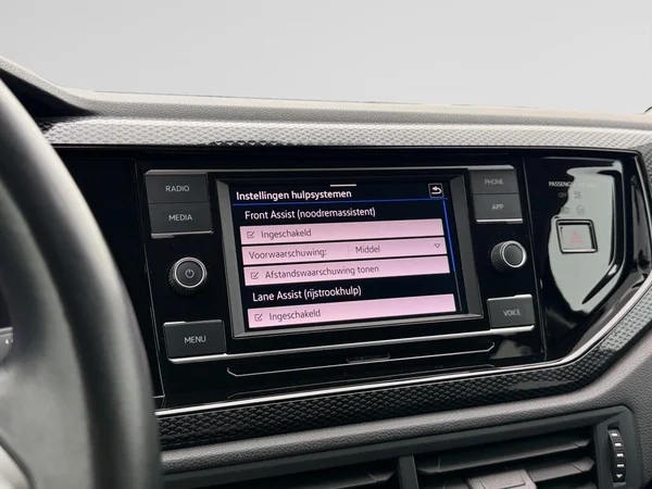 VOLKSWAGEN Taigo (2024) — foto 4 van 18