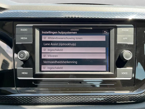 VOLKSWAGEN Polo (2023) — foto 7 van 21