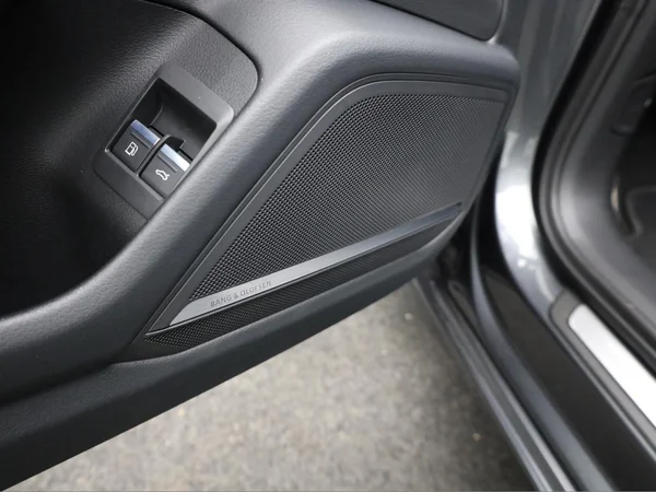 AUDI A6 PHEV (2022) — foto 16 van 24