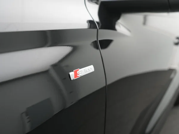 AUDI Q6 e-tron (2026) — foto 11 van 40